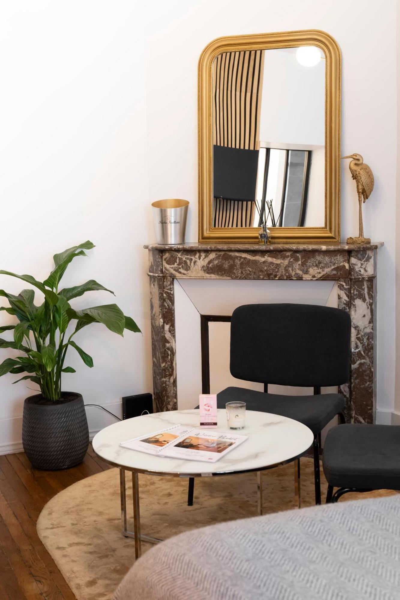 So Guest, Clou Dans Le Fer, Modern Suite Near Cathedral Reims Exterior foto