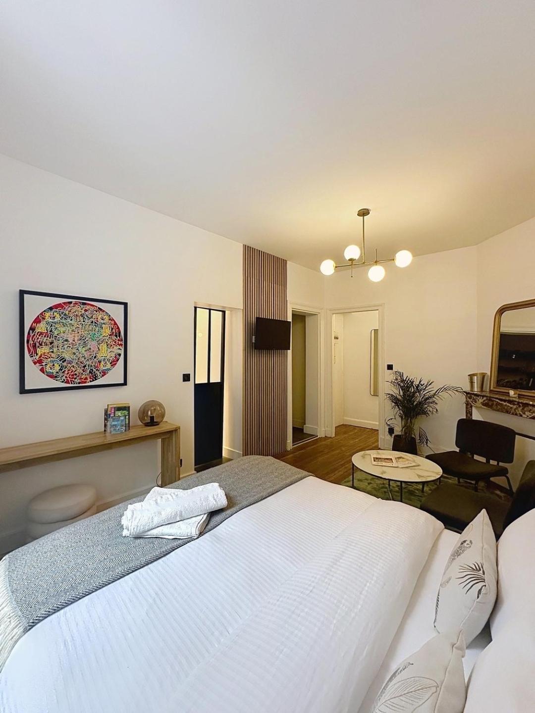 So Guest, Clou Dans Le Fer, Modern Suite Near Cathedral Reims Exterior foto